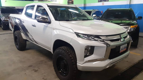 Imagen 3 de 6 de Mitsubishi L200