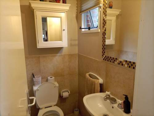 Imagen 14 de 27 de Casa Tradicional En Venta En Barrio Cerrado Campos De Álvarez, Moreno