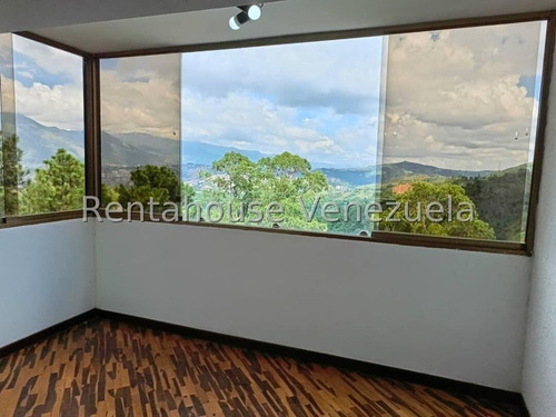 Recien Remodelado Con Espectacular Vista Panoramica. Todo A Estrenar. Tanque De Agua Auxiliar.calle Privada De Pocos Edificios. Está En Los Naranjos Del Cafetal