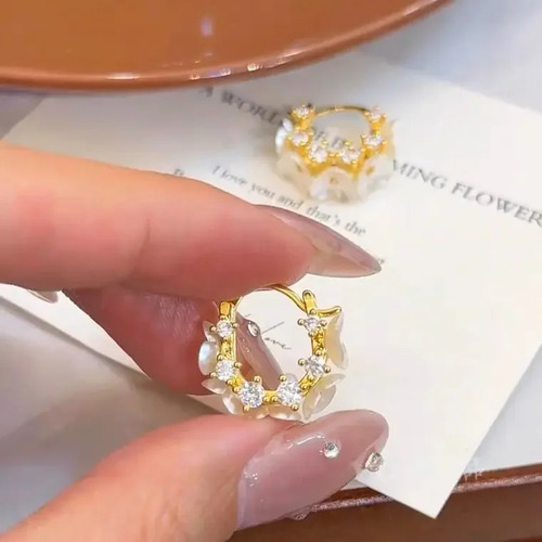 Pendientes Tipo Alfiler De Plata S925 Con Forma De Concha De