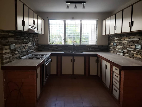 Imagen 9 de 27 de Venta De Aparto-quinta En Prebo - Inmobiliaria Maggi Cod. 687