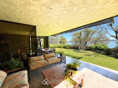 Casa En Venta De 4 Dorm. En Las Cabras