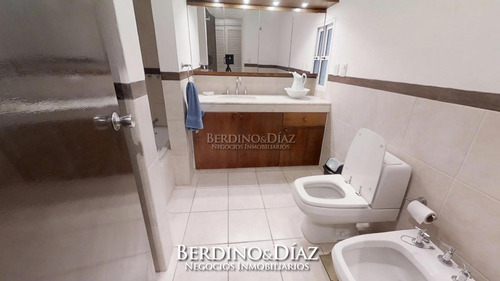 Exclusiva Y Hermosa Casa Ideal Para Vivir Todo El Año En Punta Del Este- Ref: 364