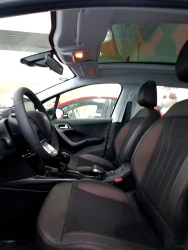 Imagen 12 de 12 de Peugeot 2008 Feline 1.6 Am23