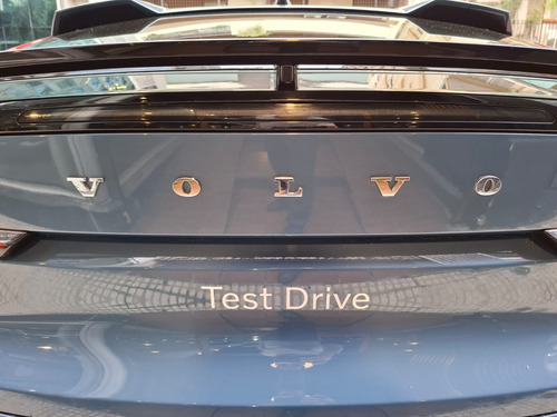 Volvo C40 P8 Awd Ultimate Bev 100 Eléctrica Motum