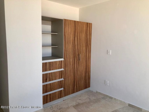 Imagen 4 de 14 de Venta Departamento En Zibatá De 3 Recamaras Cada Una Con Baño! Rahqro