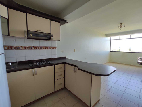 Imagen 11 de 13 de Invalmhouse Inmobiliaria. Villas Partenopemar Apartamentos Entrada De Higuerote 1 Hab Y 2 Hab