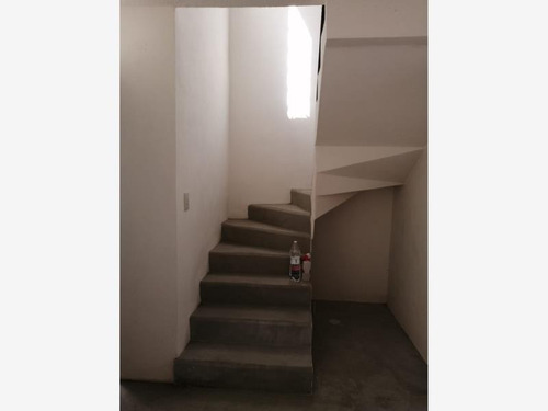 Imagen 3 de 14 de Casa Seminueva 2 Niveles Ampliable En Venta En Paseos De La Pradera Con Crédito Infonavit