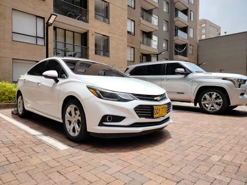 Chevrolet Cruze 1.4 Ltz 5 p