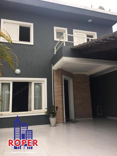Imagem 3 de 21 de Lindo Sobrado De 170 M²/ 3 Suites/área Gourmet/piscina/3 Vagas À Venda Em Arujá. - Ca00317 - 69931040