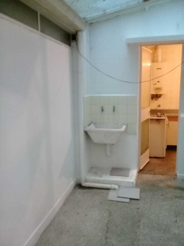 Dño Av. Mosconi Amplio 2amb Exp. $800 Pb B - Recien Pintado