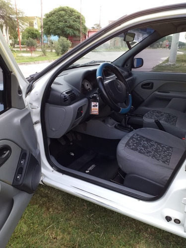 Renuault Clio 2007 Mod. Conford. 140.000km