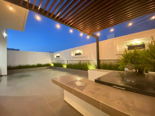Imagen 1 de 14 de Hermosa Casa En La Vista Residencial, Lomas De La Vista
