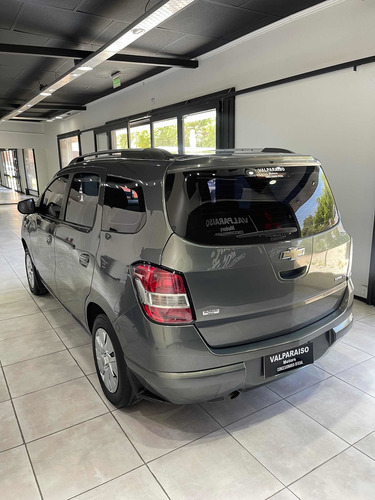 Imagen 4 de 15 de Chevrolet Spin