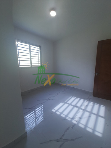 Casa En Venta Exclusivo Residencial Cerrado, Santiago (hfc-205)