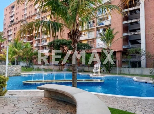 Moderno Apartamento En Venta En El Conjunto Residencial Boleita