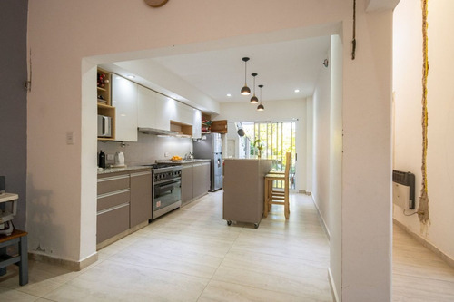 Casa Moderna, Luminosa| 2d Y Patio| Candioti Norte