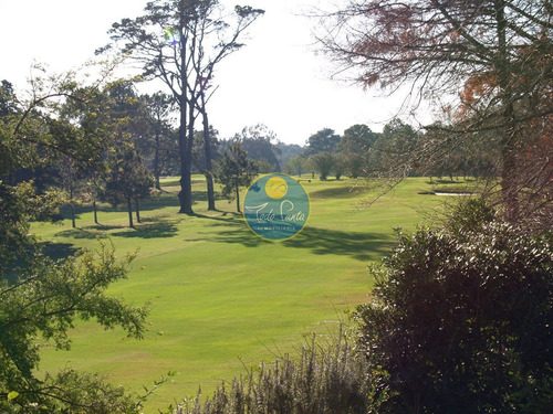 Venta De Casa 4 Dormitorios En Barrio Golf, Punta Del Este.- Ref: 5775
