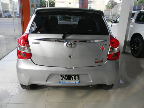 Imagen 6 de 23 de Toyota Etios 1.5 Xls Mt 5 Ptas 90cv 2014!!!! Exelente!!