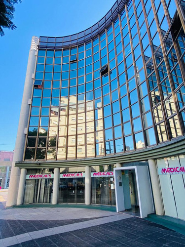 Moderno Edificio De Oficinas En El Corazón De San Miguel 