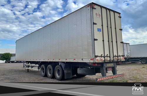 Carreta Baú 30 Pallets Randon 2013