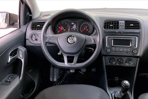 Imagen 5 de 15 de Volkswagen Vento Sedan 4 Pts Comforline, Td, Tm5, A/ac, Ve,
