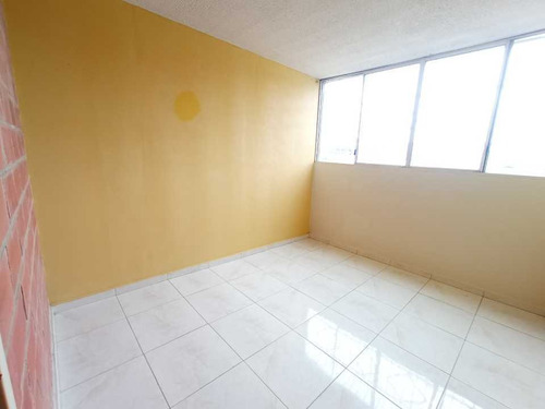 Imagen 15 de 21 de Apartamento En Alquiler En Urbanización Lechozal, Cagua.