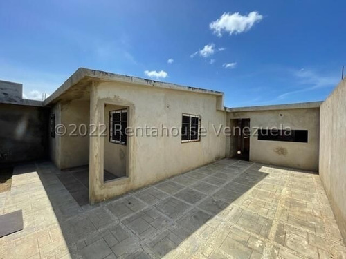 Imagen 10 de 15 de Casa En Venta En Urbanismo Privado. 04120656408 Mls 22-23425