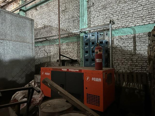 Galpón En Rosario Venta A Metros De Bv. Avellaneda