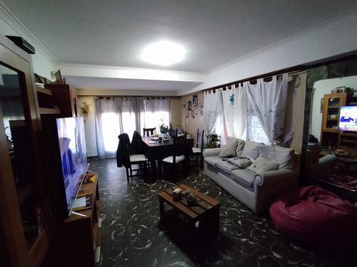 Venta En Block - Tres Departamentos En Ph Con Garage Y Entrada Para Auto