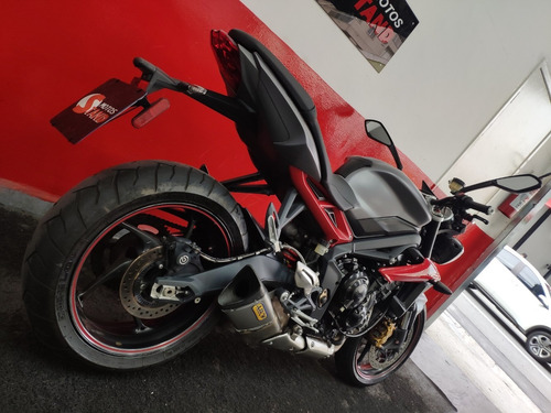 Triumph Street Triple 675 R Abs 2014 Cinza