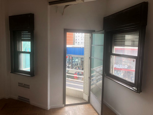 Imagen 7 de 30 de Apartamento En Venta En Montevideo. Excelente Punto! 18 De Julio Y Roxlo