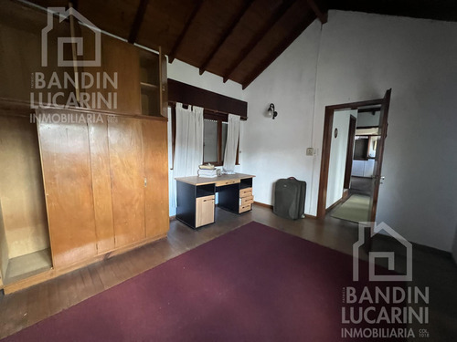 Casa En Ranelagh Venta De 4 Ambientes Sobre Avenida Eva Peron (ex Sevilla) Ideal Comercio