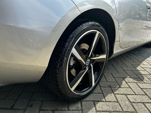 Volvo V40 2.0 T5 R DESIGN TURBO GASOLINA 4P AUTOMÁTICO