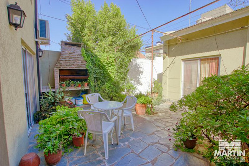 Venta En Block De Dos Casas En Ph - Martínez