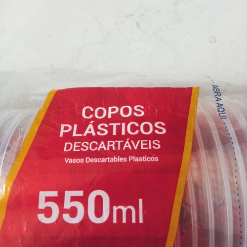 Imagem 4 de 5 de Copo Descartável Milk Shake 550ml Com Tampa + Canudo 50 Unid