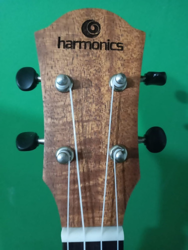 Imagem 2 de 8 de Ukulele Concert Acústico 23'' Uk-20 Natural Harmonics (novo)
