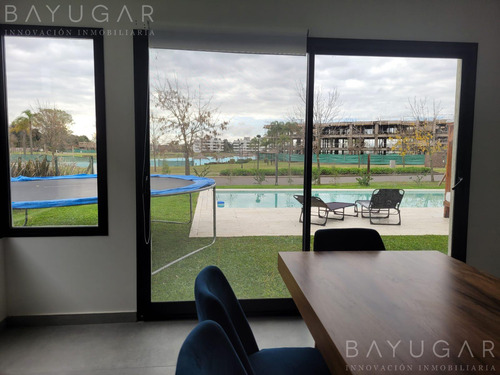 Venta Casa - Barrio Privado Lagoon Pilar / Pilar