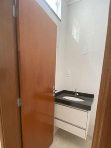 Apartamento 2 Dormitorios Com Suite
