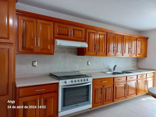Casa En Venta En Claustro De Las Misiones, Centro Sur.