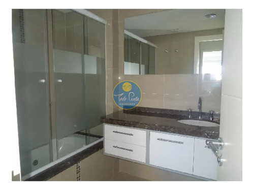 Divino Apto A Pasitos Del Mar 3 Dorm En Suite Libre A Partir Del 5 De Enero Alquiler Punta Del Este