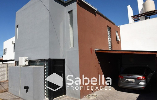 Imagen 2 de 17 de Venta De Duplex En 514 Y 133 José Hernández