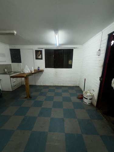 Casa Con 50 Mts2 Construidos Y 210 Mts De Terreno.