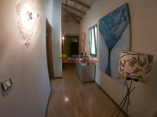 Chalet De Lujo En Venta 4 Dormitorios,5 Baños, Piscina, Garaje, Costa. Maldonado