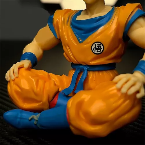 Boneco Colecionável - Goku Super Sayajin batalha contra Freeza