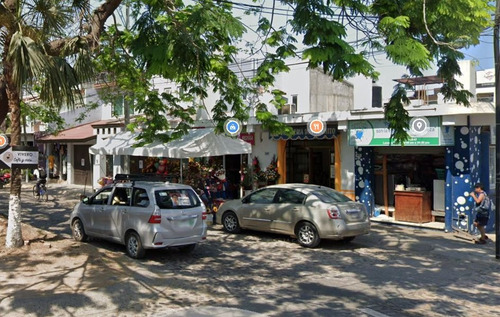 Remates Inmobiliarios, Tu Inversión Inteligente!!adquiere Bonita Casa En Col. Los Delfines Pto Vallarta Jal.