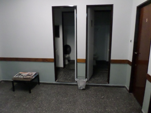 Imagen 6 de 6 de Oficina O Consultorio Merlo Sur Centro Una Cuadra Estación