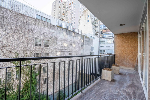 Imagen 9 de 15 de Departamento 138 M2 Con Cochera Fija Y Baulera. Edificio De Categoría - Plaza Holanda, Palermo