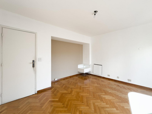 Amplisimo Departamento Refaccionado En Venta Con Cochera - Recoleta