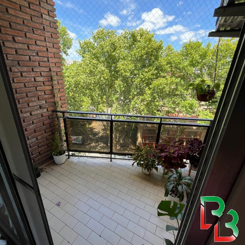Bernal Centro - Vende Depto 3 Ambientes Con Coch Y Baulera